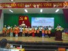 Các đội tham gia nhận cờ lưu niệm của Ban tổ chức Hội thi